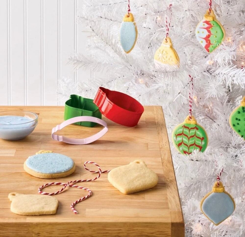 Wondershop 5 Piece Christmas Ornament Cookie Cutter Kit